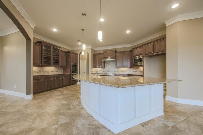 Building Photo - 24307 Mirandola Ln