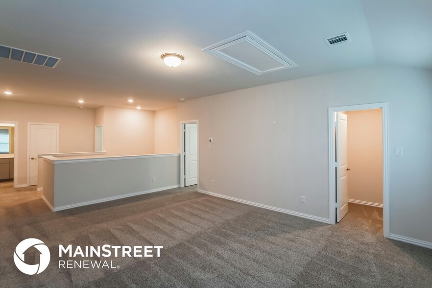 Building Photo - 2116 Bellatrix Dr