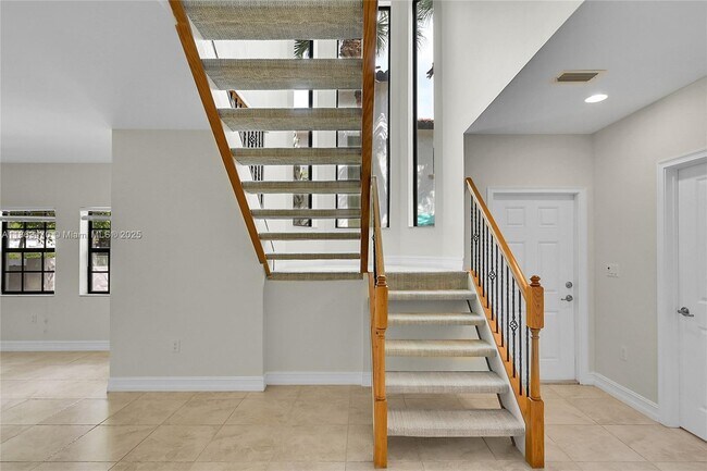 Building Photo - 4425 Hidden Harbour Terrace
