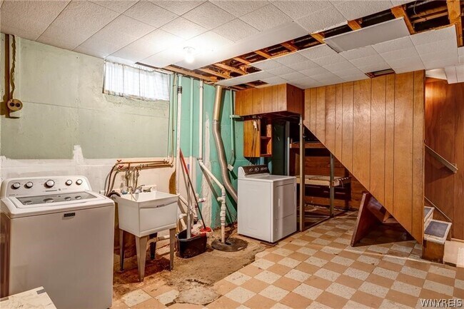 Building Photo - 191 Eastland Pkwy