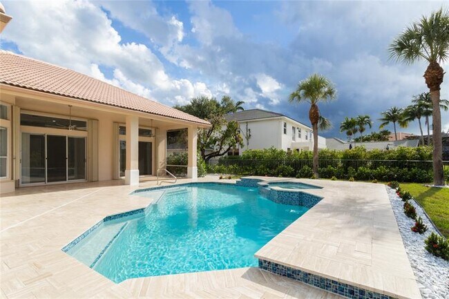 Building Photo - 15683 Cypress Park Dr