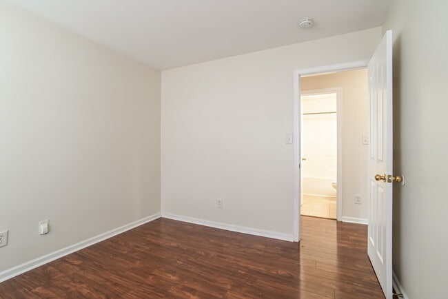 Building Photo - 1011 Tiger Eye Ave