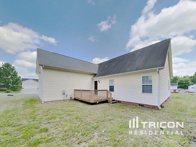 Building Photo - 953 Loch Lomond Cir