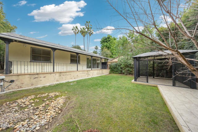 Building Photo - 391 E Highland Ave