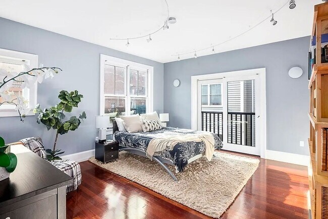 Building Photo - Rare Opportunity – Furnished, Spacious 2 B...