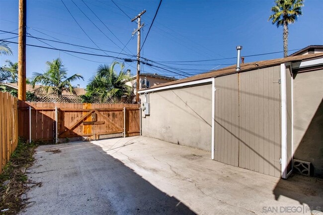Building Photo - 4458 Copeland Ave