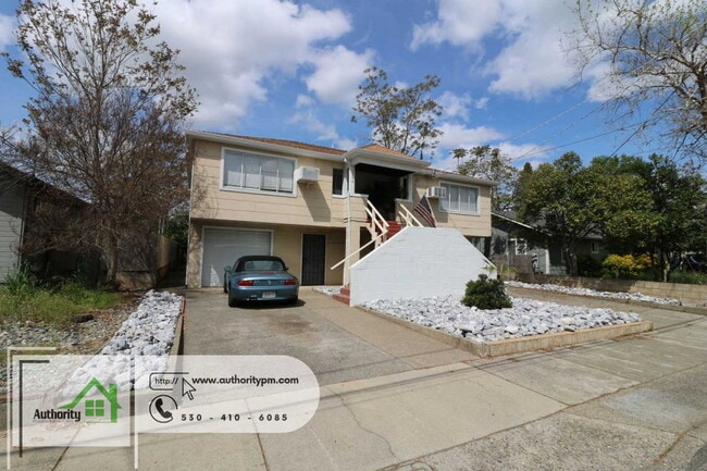 Building Photo - 2714 Leland Ave