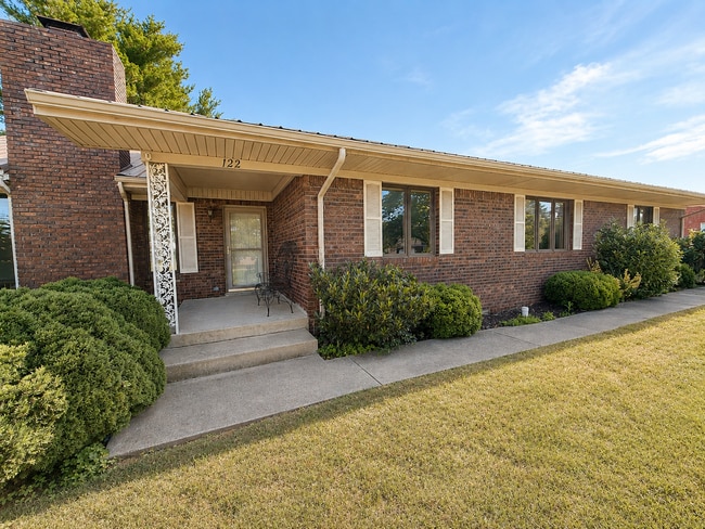 Building Photo - Spacious 3-Bedroom Ranch for Rent in Franklin, KY!