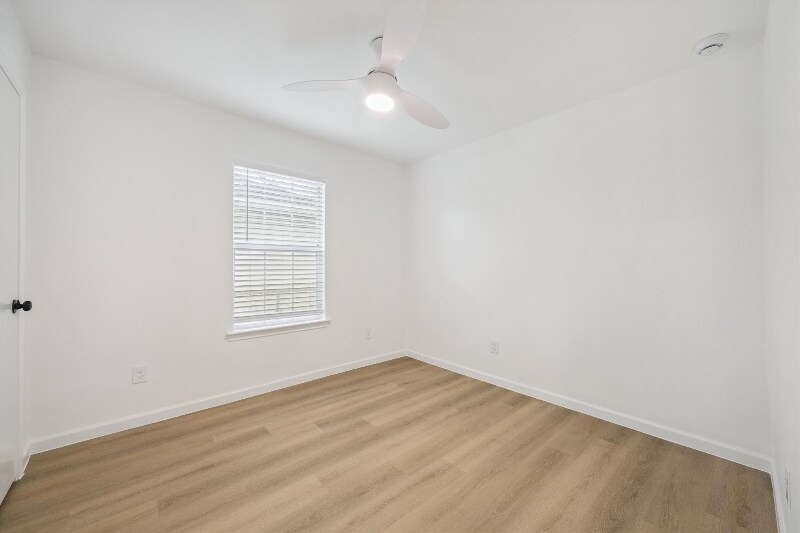 Building Photo - 9206 St Lo Rd