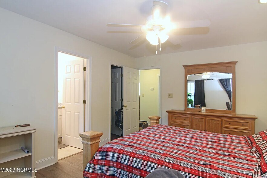 Master Bedroom 2 - 4316 McClelland Dr