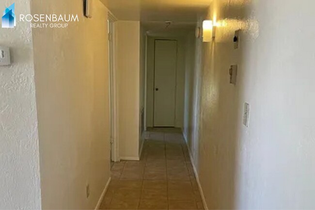 Building Photo - 3611 E Glenn St