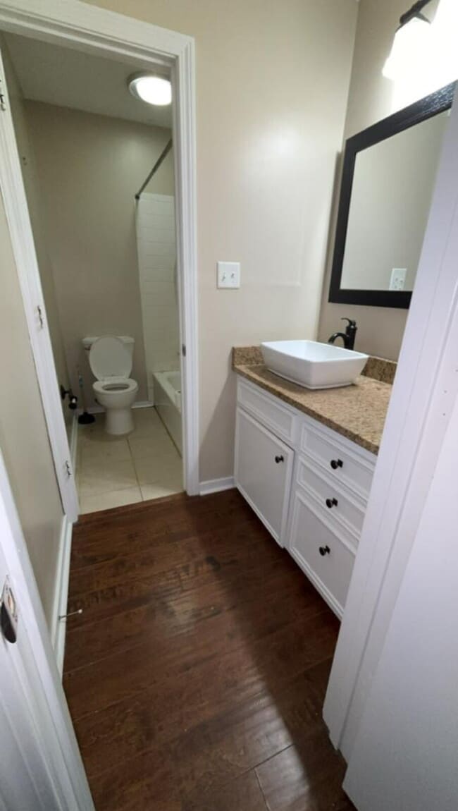 Building Photo - Reservoir living with utilities included for $2200!!