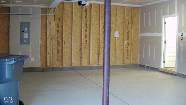 Building Photo - 5916 Sunstone Rd