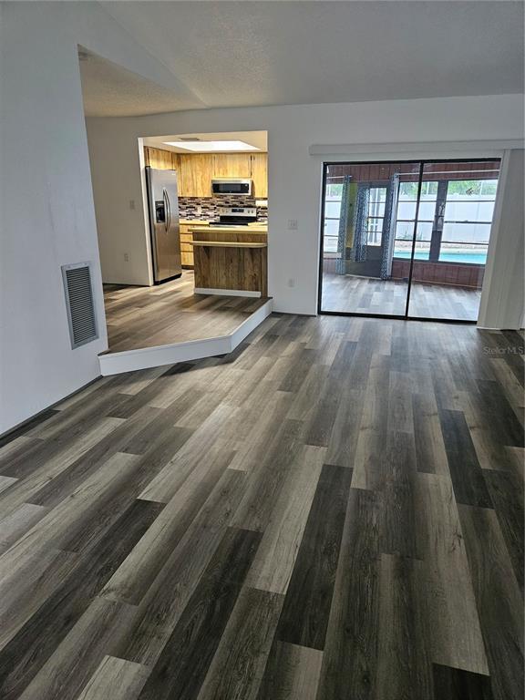 Building Photo - 11557 124th Terrace N