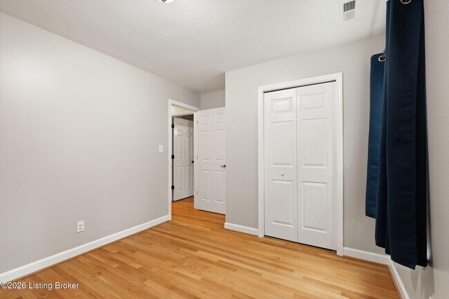 Building Photo - 609 Fenley Ave