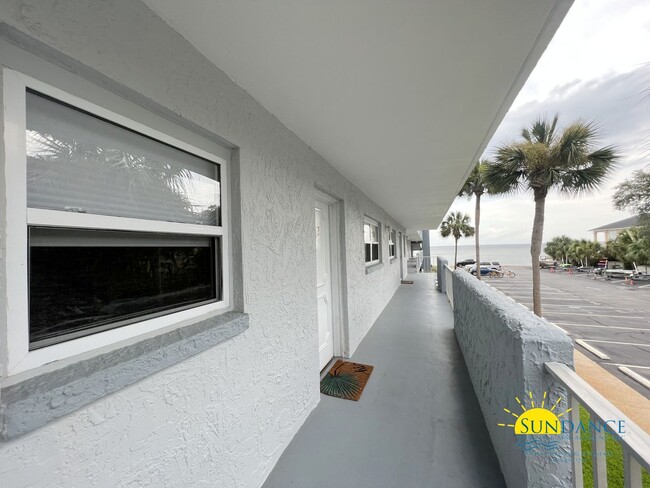 Building Photo - Destin furnished condo INCLUDES A BOAT SLI...