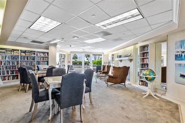 Building Photo - 1 Las Olas Cir