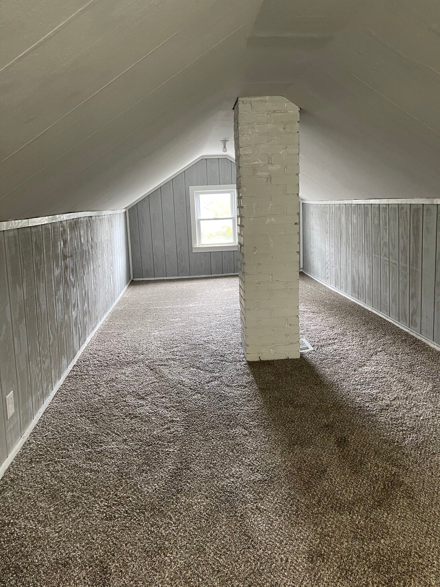 Loft - 2130 Harwine St