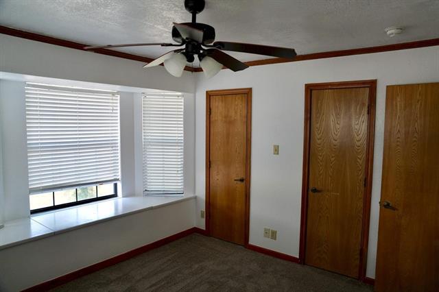 Building Photo - 405 S Denton Ave