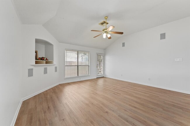 Building Photo - 14631 Englebrook Dr