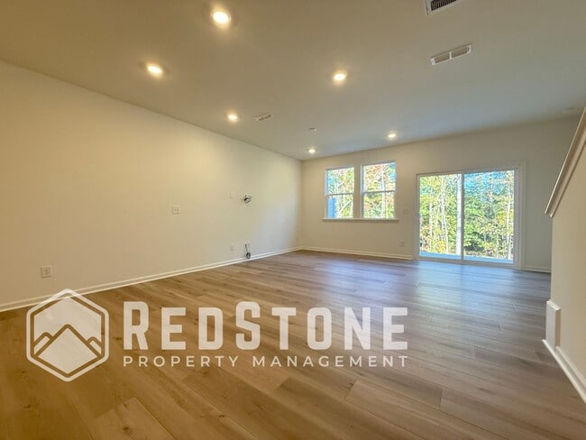 Building Photo - 194 Parker Ln