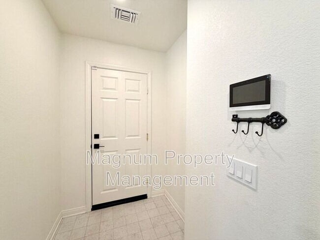 Building Photo - 28441 Dusky Willow Dr