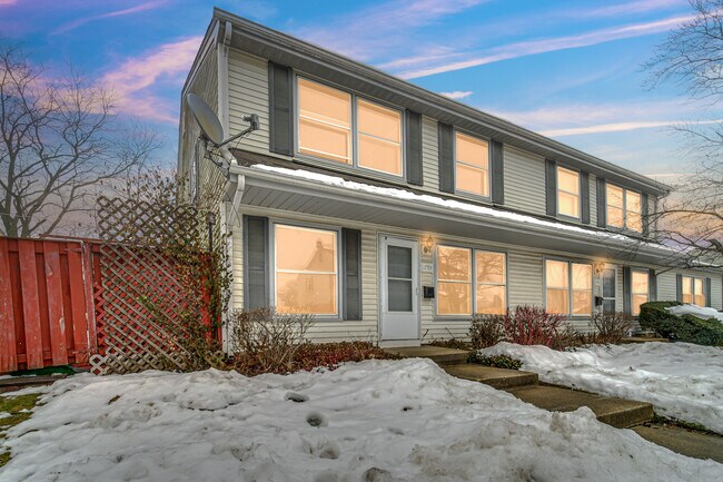 Building Photo - 1793 Queensbury Cir