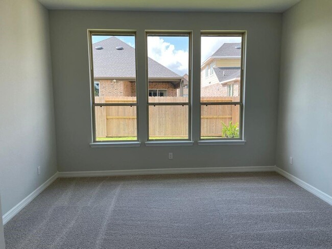 Building Photo - 24227 Cedar Colony Dr