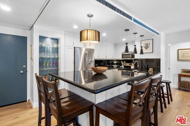 Building Photo - 2160 Century Park E