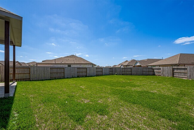 Building Photo - 2405 Seamist Cv Ln