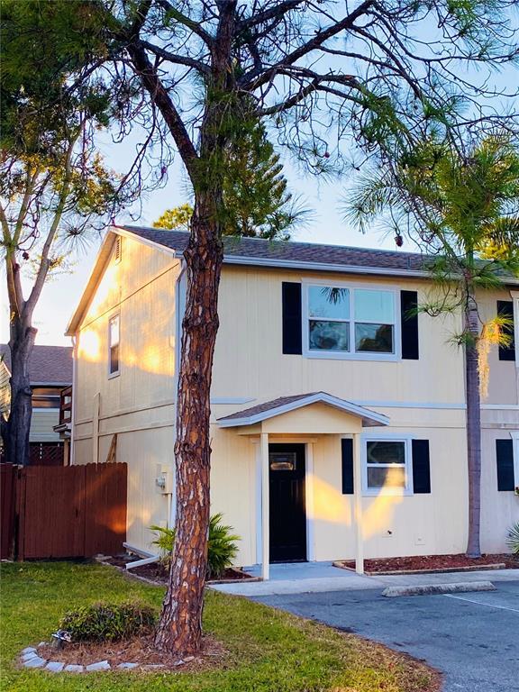 Building Photo - 148 Douglas Rd W