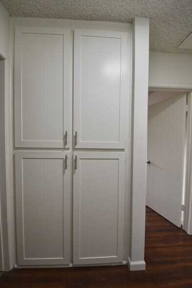 Building Photo - 5455 Bellingham Ave