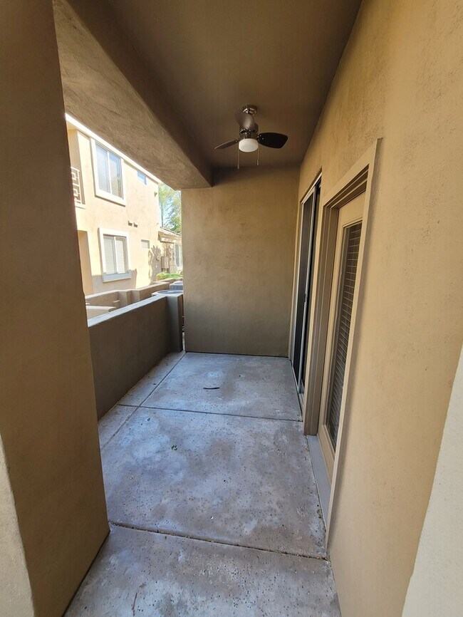 Building Photo - Remodeled 1/1 for rent near Camelback & 36th St.