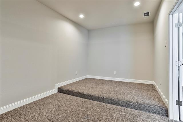 Building Photo - 253 Gill Point Ln