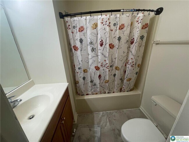 Building Photo - 318 Mickley Rd