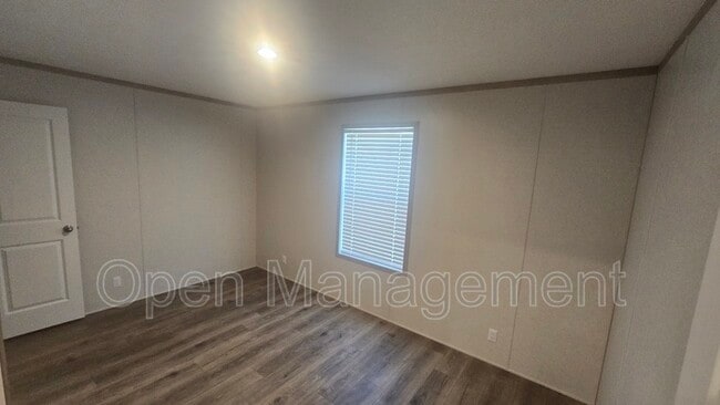 Building Photo - 4589 E Peak Dr
