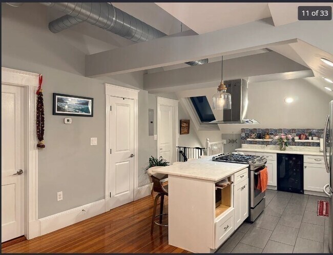 Building Photo - 40 Winthrop St