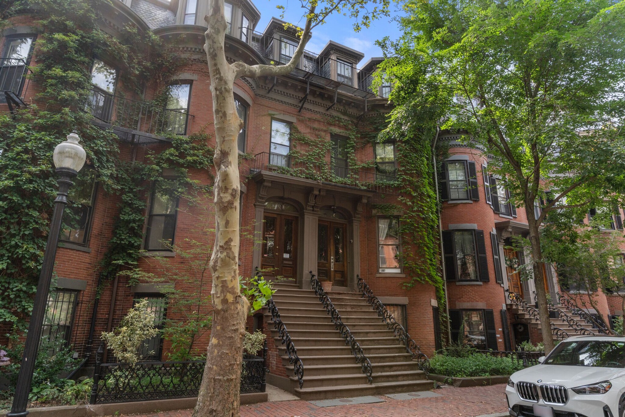 Building Photo - 182 W Brookline St