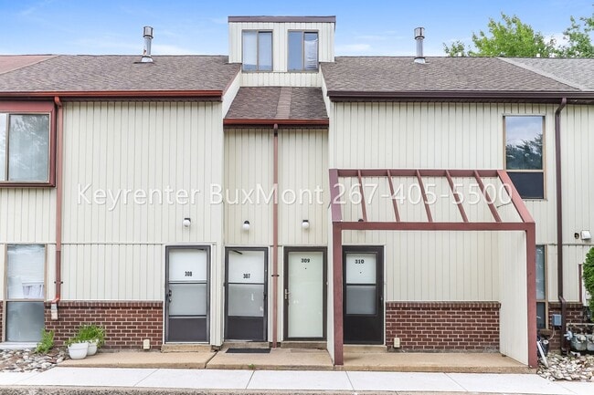 Building Photo - 1825 Bridgetown Pike