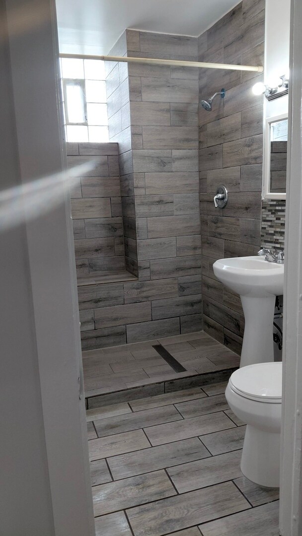 Building Photo - 2543 S St Louis Ave