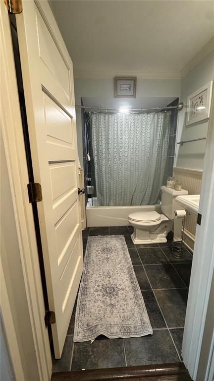 Building Photo - 433 SE 7th St