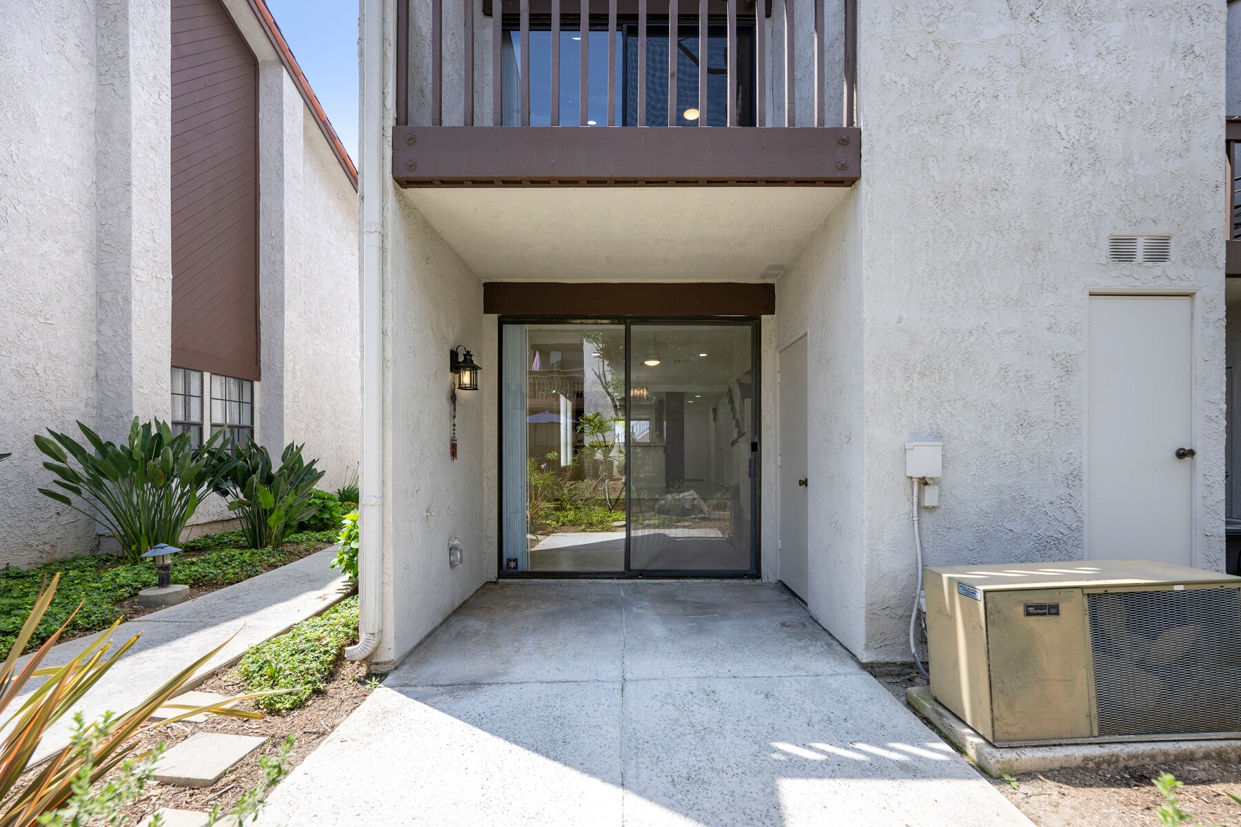 Building Photo - 319 Molokai Dr