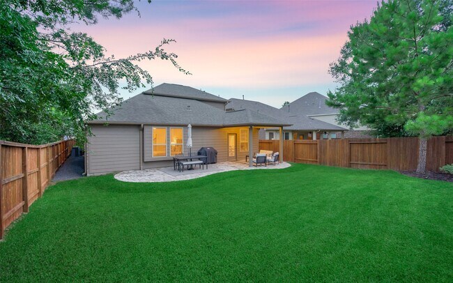 Building Photo - 204 Forest Peak Way