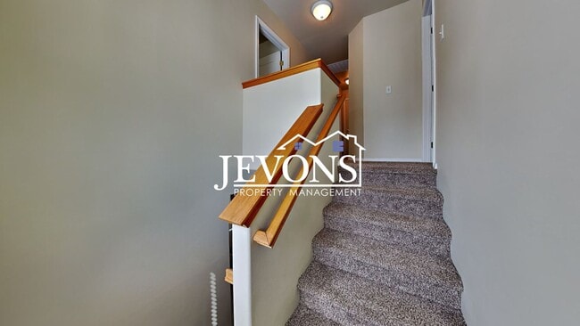 Building Photo - $500 Rent Credit - Enjoy this beautiful We...
