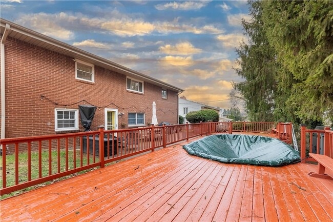 Building Photo - 1274 Folkstone Dr