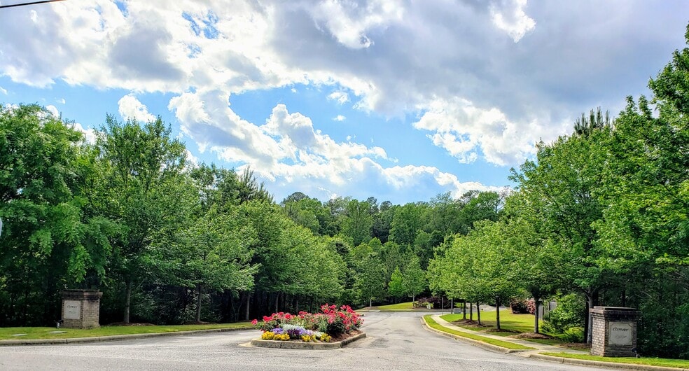 Neighborhood Entry - 150 Singapore Cir