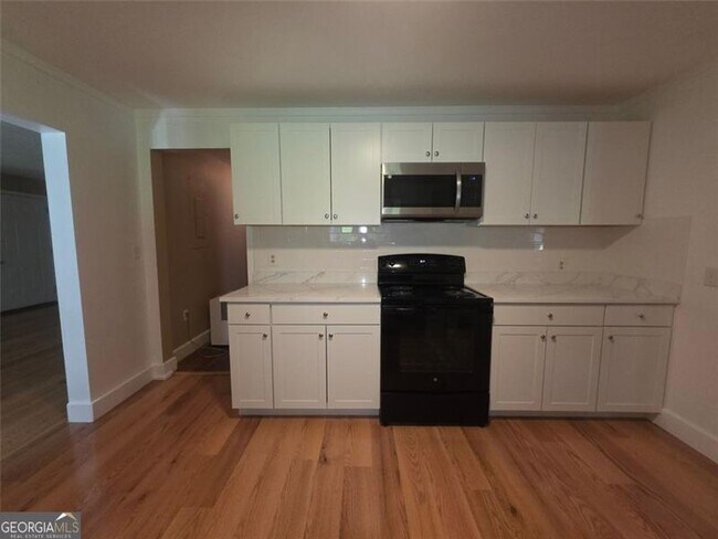 Building Photo - 220 Tuscarora Trail