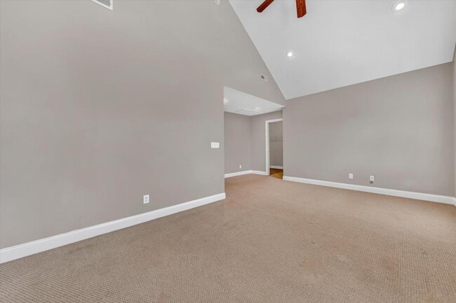 Building Photo - 1145 Cranberry Ct