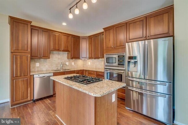 Building Photo - 20024 Northville Hills Terrace