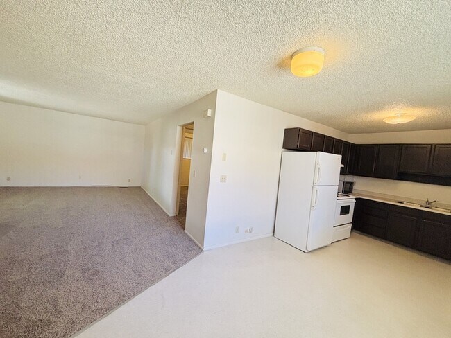 Primary Photo - 1265 Crandall Ave S